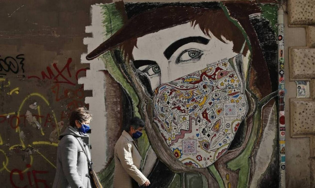 Ιταλία - Κορονοϊός: Πάνω από 28.000 τα ημερήσια κρούσματα - 827 οι νεκροί.