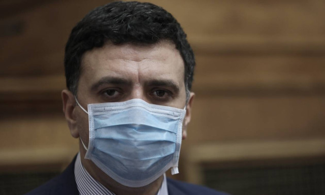 Kikilias: The national health system is standing, we are dealing with the problems