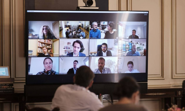 Φορολογικά κίνητρα για Έλληνες που επιστρέφουν από το εξωτερικό ή θα εργαστούν με έδρα την Ελλάδα