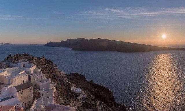 Σαντορίνη: Θρίλερ με το απανθρακωμένο πτώμα γνωστού επιχειρηματία