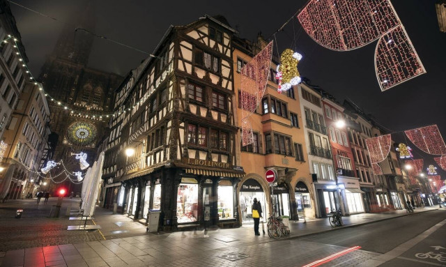 Κορονοϊός: Ανοίγουν τα καταστήματα σε ένα τμήμα της Ευρώπης - Το Λος Άντζελες «οχυρώνεται»