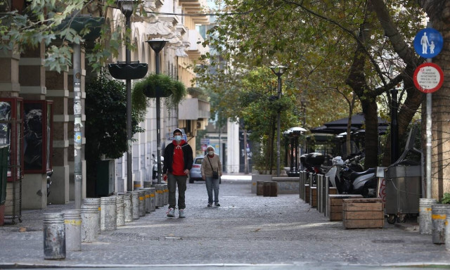 Lockdown: Έτσι θα κάνουμε Χριστούγεννα - Τι θα ισχύσει με SMS και απαγόρευση κυκλοφορίας