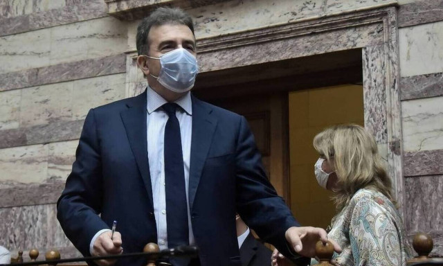 Χρυσοχοΐδης από Πάτρα: Απαγορεύεται και η ατομική προσευχή στην γιορτή του Αγίου Ανδρέα 