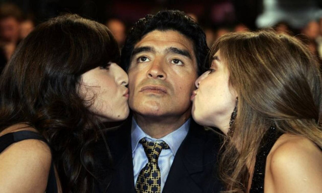 Ντιέγκο Μαραντόνα: Τι συζητούσαν τα παιδιά του στο WhatsApp - Στη δημοσιότητα οι επίμαχοι διάλογοι