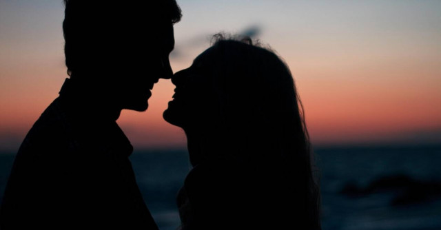 Η έρευνα για το σεξ που είναι σε απόλυτη σύμπνοια με την πανδημία