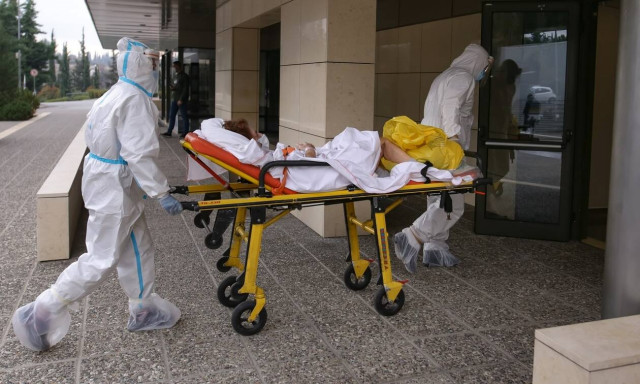 Κορονοϊός: Τι έδειξε ελληνική έρευνα για τα αντισώματα σε ασθενείς που νοσηλεύτηκαν με Covid-19