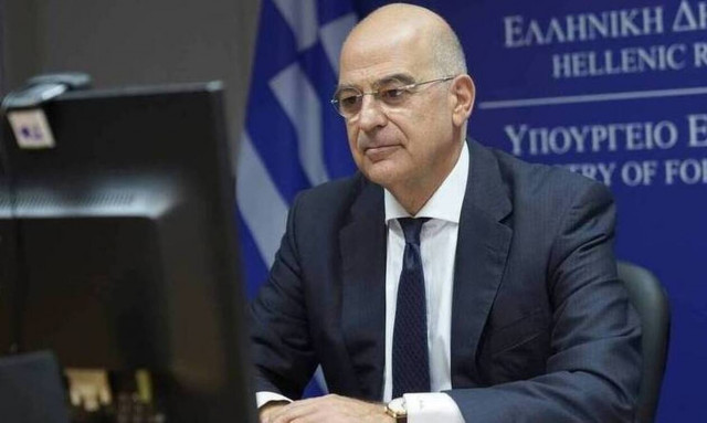 Διαψεύδονται τα περί μυστικής συνάντησης Δένδια - Μέρκελ