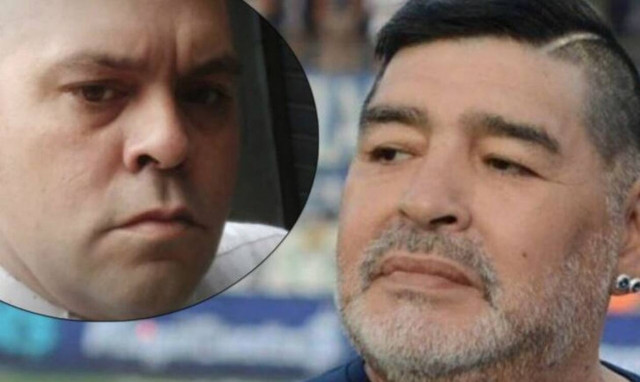 Μαραντόνα: Παραδόθηκε ο υπάλληλος που έβγαλε… selfie με τη σoρό του