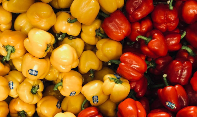 Θέλεις το δέρμα σου να είναι όμορφο & λαμπερό; Βάλε τις πιπεριές στη ζωή σου