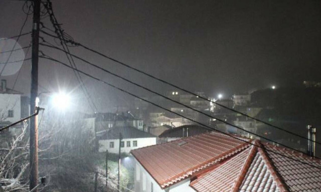 «Ντύθηκε» στα λευκά η Ξάνθη – Εντυπωσιακές εικόνες από το χιονισμένο τοπίο (pics)