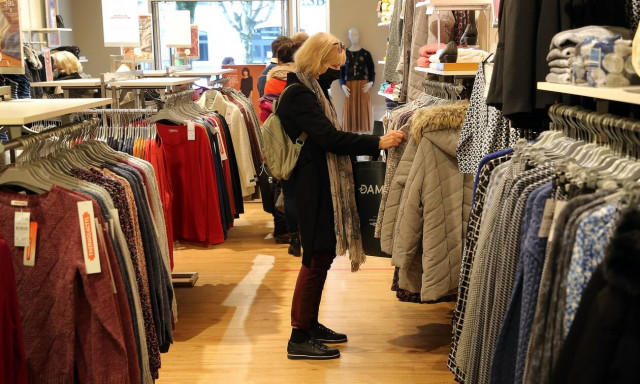 Κορονοϊός: Κατέρρευσε κολοσσός - Κλείνουν εκατοντάδες καταστήματα;