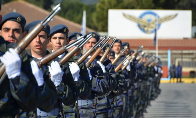 Κορονοϊός - Πολεμική Αεροπορία: Στο νοσοκομείο δύο από τους 29 σμηνίτες που βρέθηκαν θετικοί