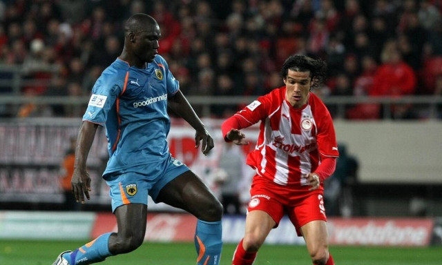 Europa League – ΑΕΚ: Τιμά τον Πάπα Μπούμπα Ντιοπ (video)