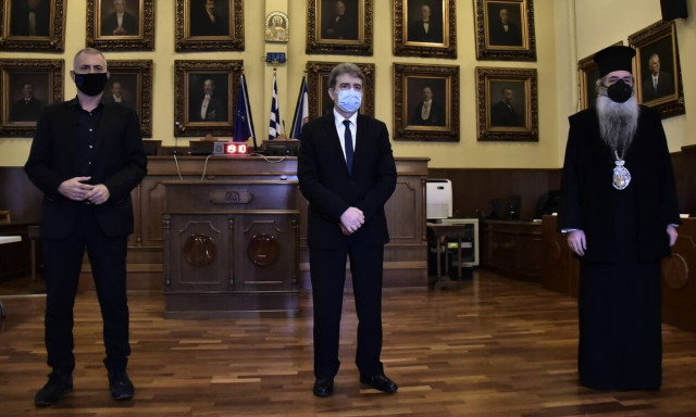 Κορονοϊός: Σύμφωνα με τα πρωτόκολλα οι εορτασμοί Αγίου Νικολάου και Αγίου Σπυρίδωνα στον Πειραιά