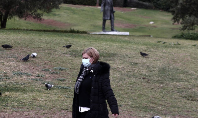 Petsas: Restrictions to combat pandemic extended to December 14