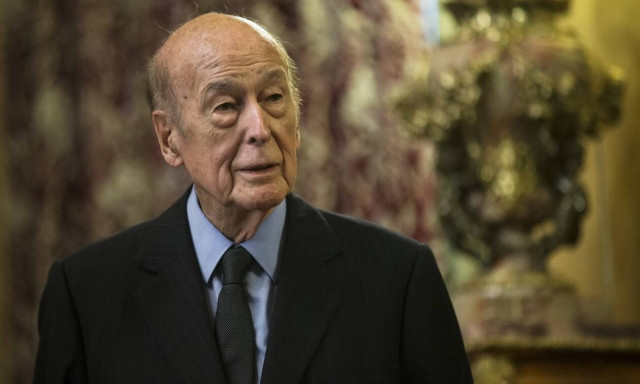Βαλερί Ζισκάρ Ντ'Εστέν: Ο εκσυγχρονιστής της γαλλικής κοινωνίας πέθανε από επιπλοκές λόγω κορονοϊού 