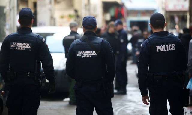 Κορονοϊός: Θρήνος για τους δύο νεκρούς αστυνομικούς από covid-19 - Πάνω από 500 τα κρούσματα