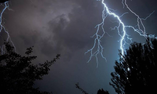 Έκτακτο δελτίο επιδείνωσης καιρού - EMY: Έρχονται ισχυρές καταιγίδες και χαλαζοπτώσεις