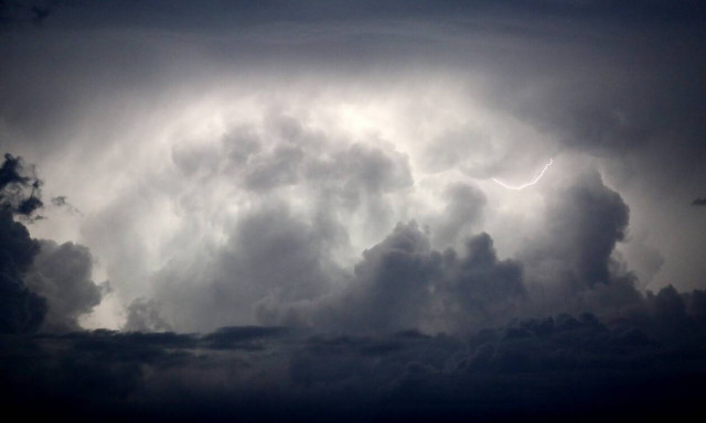 Καιρός: Βροχερή η Πέμπτη - Πού και πότε αναμένονται χιόνια και ισχυρές καταιγίδες