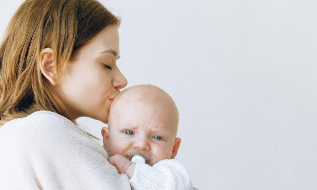 Επιλόχεια κατάθλιψη: Τριπλασιάστηκαν τα ποσοστά εν μέσω κορονοϊού