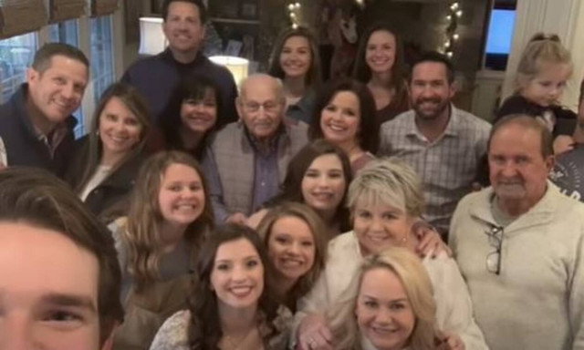 ΗΠΑ: Βετεράνος του Β' Παγκοσμίου Πολέμου νίκησε τον κορονοϊό και γιόρτασε τα 104α γενέθλιά του