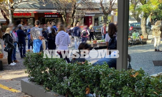 Δεν υπάρχει κανένα Lockdown! Όλοι στους δρόμους κι ο κορονοϊός... αλωνίζει (pics)