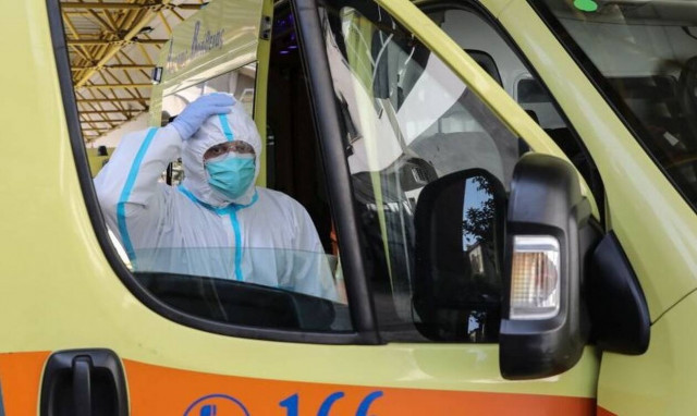 Κορονοϊός: «Σκάει» το σύστημα υγείας – Στις ΜΕΘ δέκα υγειονομικοί υπάλληλοι