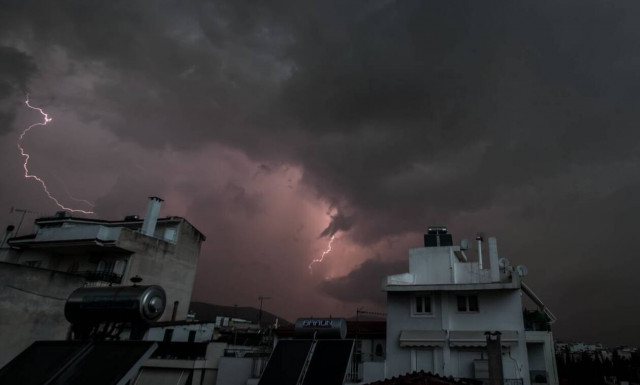 Καιρός: Πρόσκαιρη βελτίωση το Σάββατο - Νέος γύρος βροχοπτώσεων από την Κυριακή