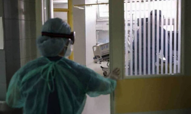 Κορονoϊός - Λαμία: Διασωληνώθηκε 41χρονη - Στο «κόκκινο» οι ΜΕΘ 