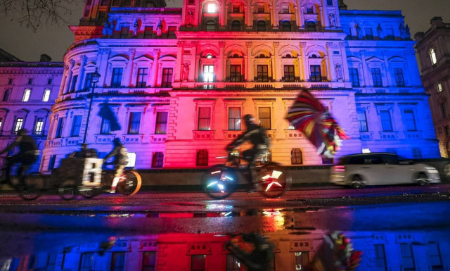 Brexit: Οι Γάλλοι αλιείς πρέπει να χουν πρόσβαση στα βρετανικά ύδατα, δηλώνει το Παρίσι στο Λονδίνο