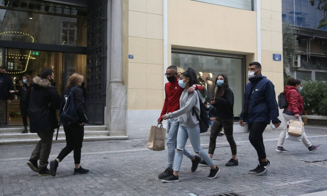 Lockdown: «Πρεμιέρα» σήμερα για τα εποχιακά καταστήματα – Το ωράριο, οι κανόνες και το sms