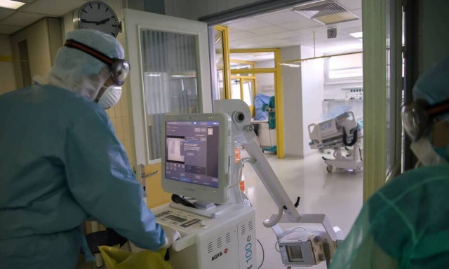 Κορονοϊός: Αγωνία για 8χρονο αγοράκι στην Ηλεία - Νοσηλεύεται με συμπτώματα Kawasaki