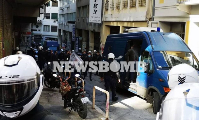 Επέτειος Γρηγορόπουλου: Προσαγωγές στα Εξάρχεια - Ισχυρά μέτρα στο κέντρο της Αθήνας