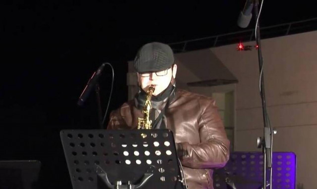 Κορονοϊός - Αλεξανδρούπολη: Ο «ασθενής 0» της πόλης επέστρεψε στο νοσοκομείο ως... σαξοφωνίστας