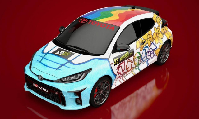 Πίσω από αυτό το πολύχρωμο Toyota GR Yaris υπάρχει μια ωραία ιστορία