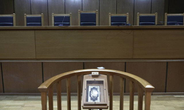 Ένωση Διοικητικών Δικαστών: Συμφωνούν ΕΟΔΥ και ειδικοί για μηχάνημα απολύμανσης στα δικαστήρια;