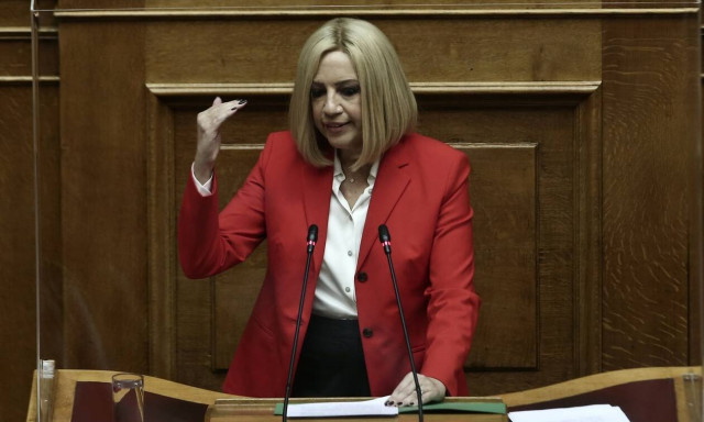 Γεννηματά κατά κυβέρνησης: Χωρίς οδικό χάρτη δράσης και απλά περιμένοντας το εμβόλιο