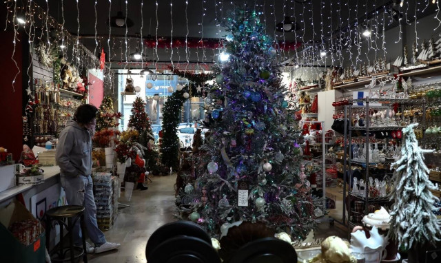 Κορονοϊός - «Καμπανάκι» από τον Λαζανά: Φοβάμαι εικόνες αλά Harrods αν ανοίξουν τα καταστήματα