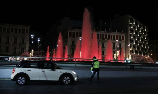 Κρούσματα σήμερα: Στη «δίνη» του κορονοϊού Αθήνα και Θεσσαλονίκη - Ποιες περιοχές ακολουθούν