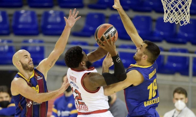 Euroleague: Άλωσε τη Βαρκελώνη ο Ολυμπιακός με σκληρή άμυνα και τρίποντα