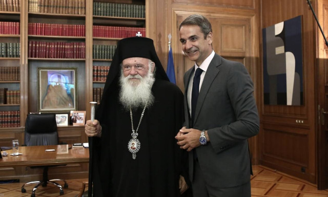 Τηλεφωνική επικοινωνία Μητσοτάκη με τον Αρχιεπίσκοπο Ιερώνυμο