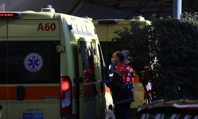 Κρούσματα σήμερα: 1.382 νέα και 102 θάνατοι σε 24 ώρες - «Ασφυξία» στις ΜΕΘ με 579 διασωληνωμένους