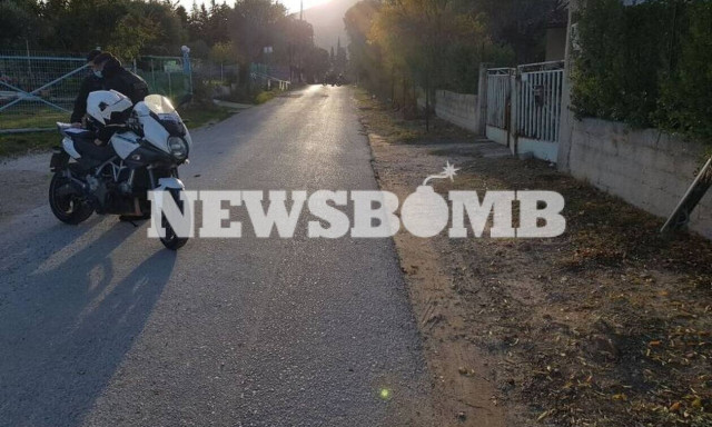 Θρίλερ στην Παιανία: Ταμπουρωμένη με καραμπίνα εδώ και ώρες στο σπίτι της η ηλικιωμένη