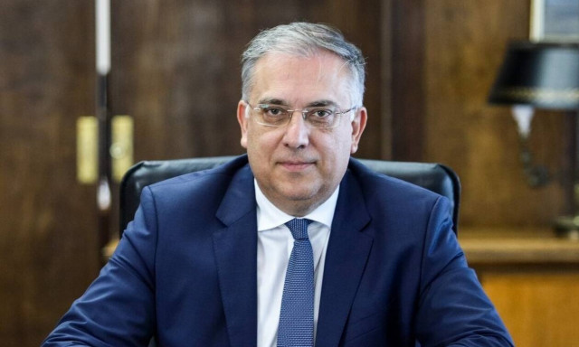 Θεοδωρικάκος: Με εξετάσεις και οι πολύτεκνοι στο Δημόσιο - Διατηρούνται τα ποσοστά τους