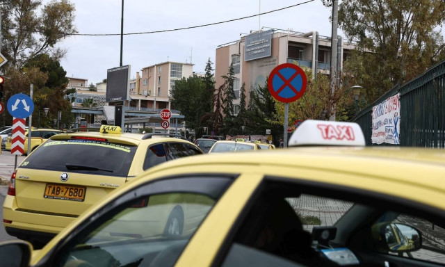 Οδηγοί ταξί: Ο κλάδος έχει φτάσει στα όριά του - «Ζούμε δύσκολες καταστάσεις»