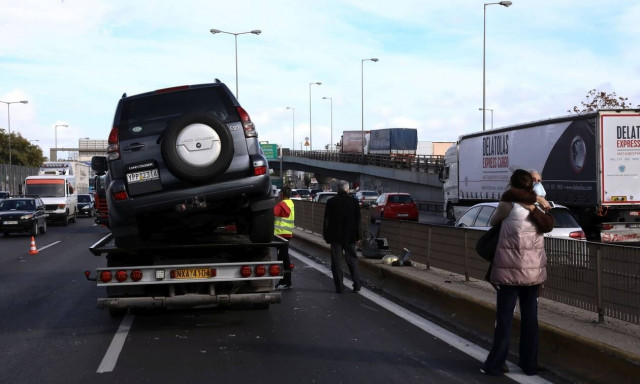 Σοκαριστικές φωτογραφίες από το τροχαίο στον Κηφισό