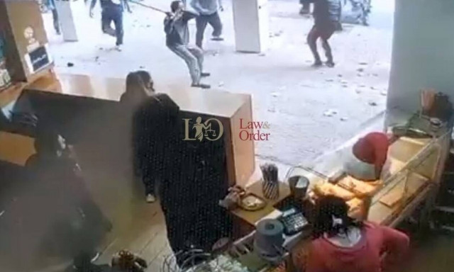 Το γκέτο του εγκλήματος στην Αθήνα αναμένει το «εμβόλιο» της τάξης (vid)