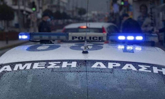 Ένοπλη ληστεία σε χρηματαποστολή στη Γλυφάδα – Άρπαξαν τις κασετίνες με τα χρήματα