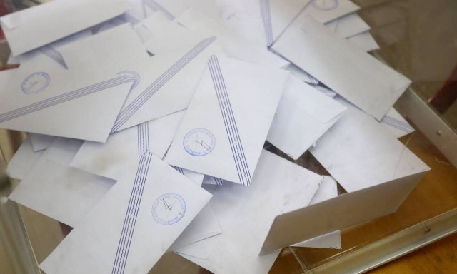 Νέα δημοσκόπηση: Αυτή είναι η διαφορά ΝΔ - ΣΥΡΙΖΑ - Επιφυλακτικό με το εμβόλιο το 40%