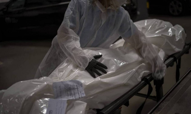 Κορονοϊός: Συνταράσσουν την Ισπανία οι αποκαλύψεις - Υποψίες ότι υπήρξαν περισσότεροι νεκροί